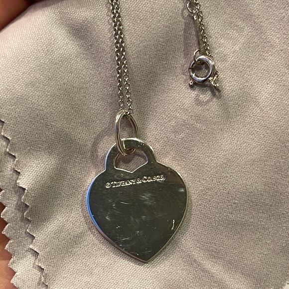 Tiffany & Co Please Return to Tiffany & Co Silver Heart Blue Enamel Letters - Picture 2 of 4